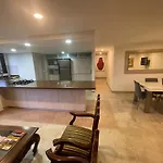 Apartamento Comodo , Grande En Poblado Medellin