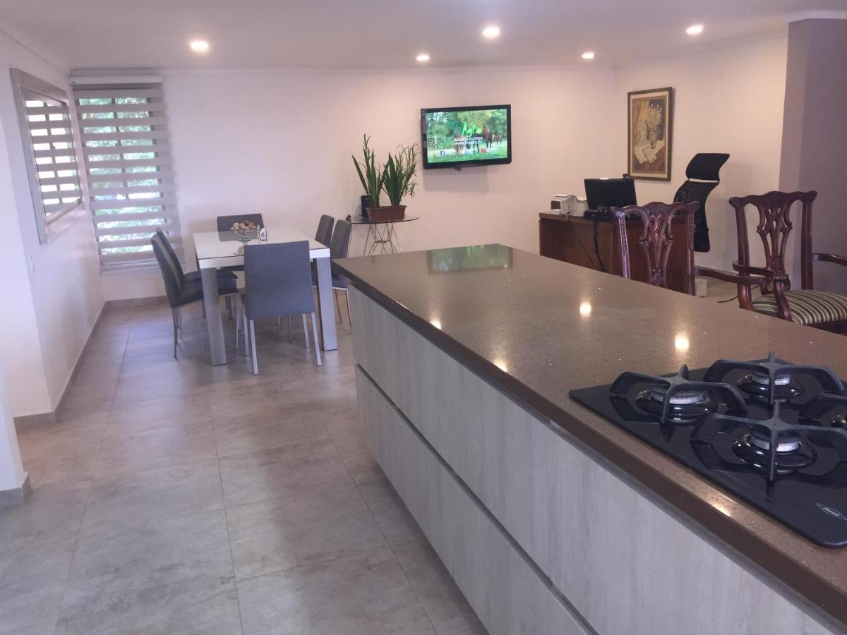 Apartamento Comodo , Grande En Poblado Apartment