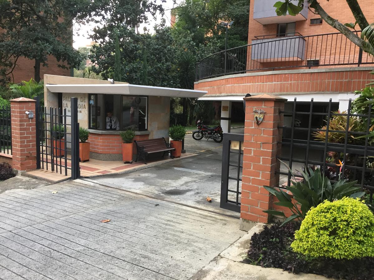 Apartamento Comodo , Grande En Poblado Apartment